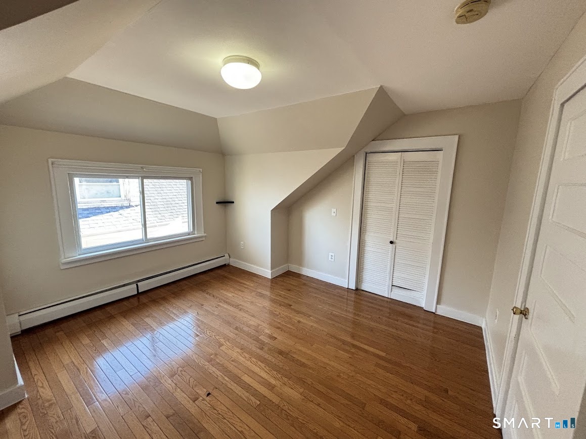 358 Park Avenue Bridgeport CT 06604