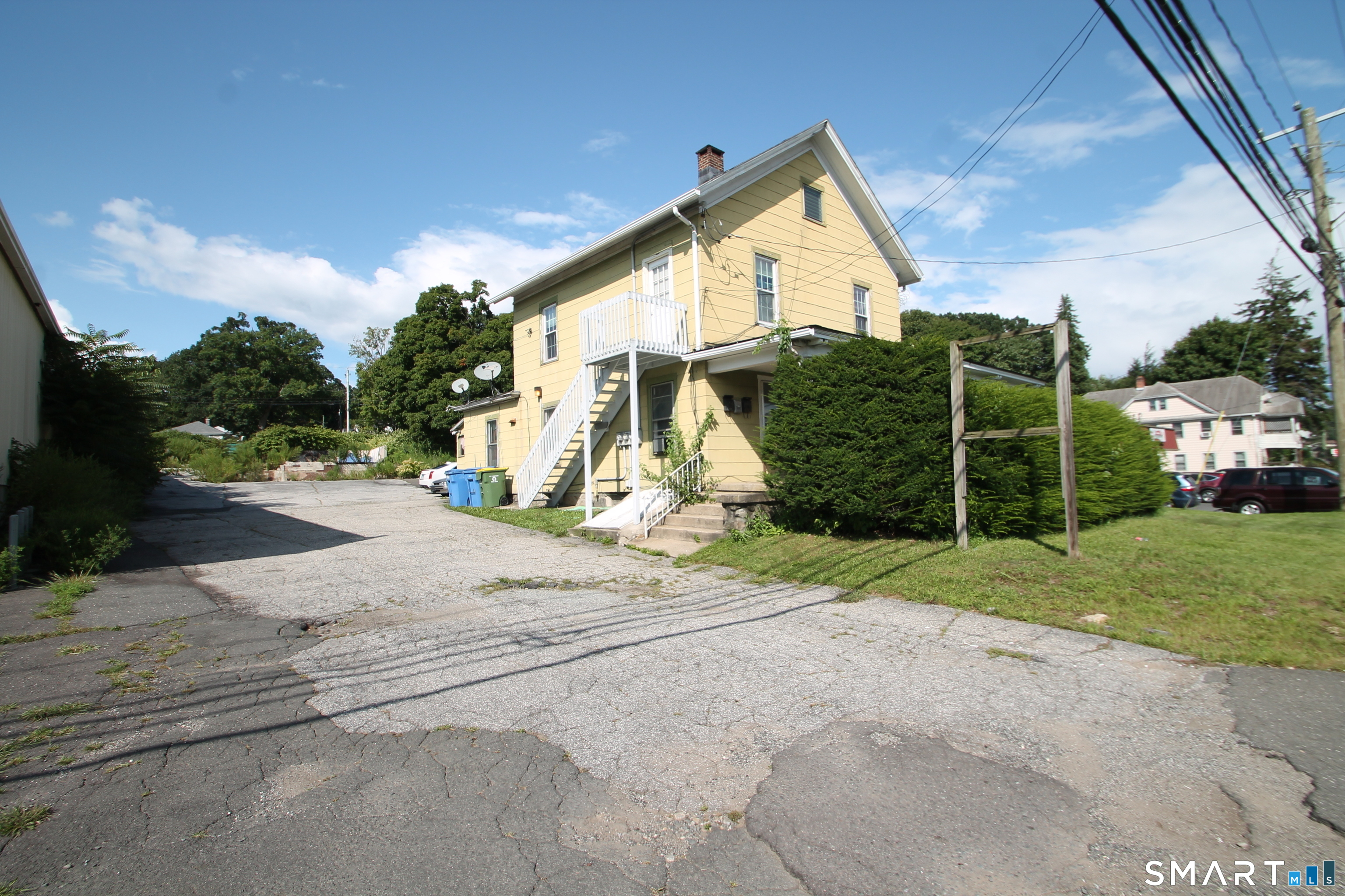2505 East Main Street Waterbury CT 06705