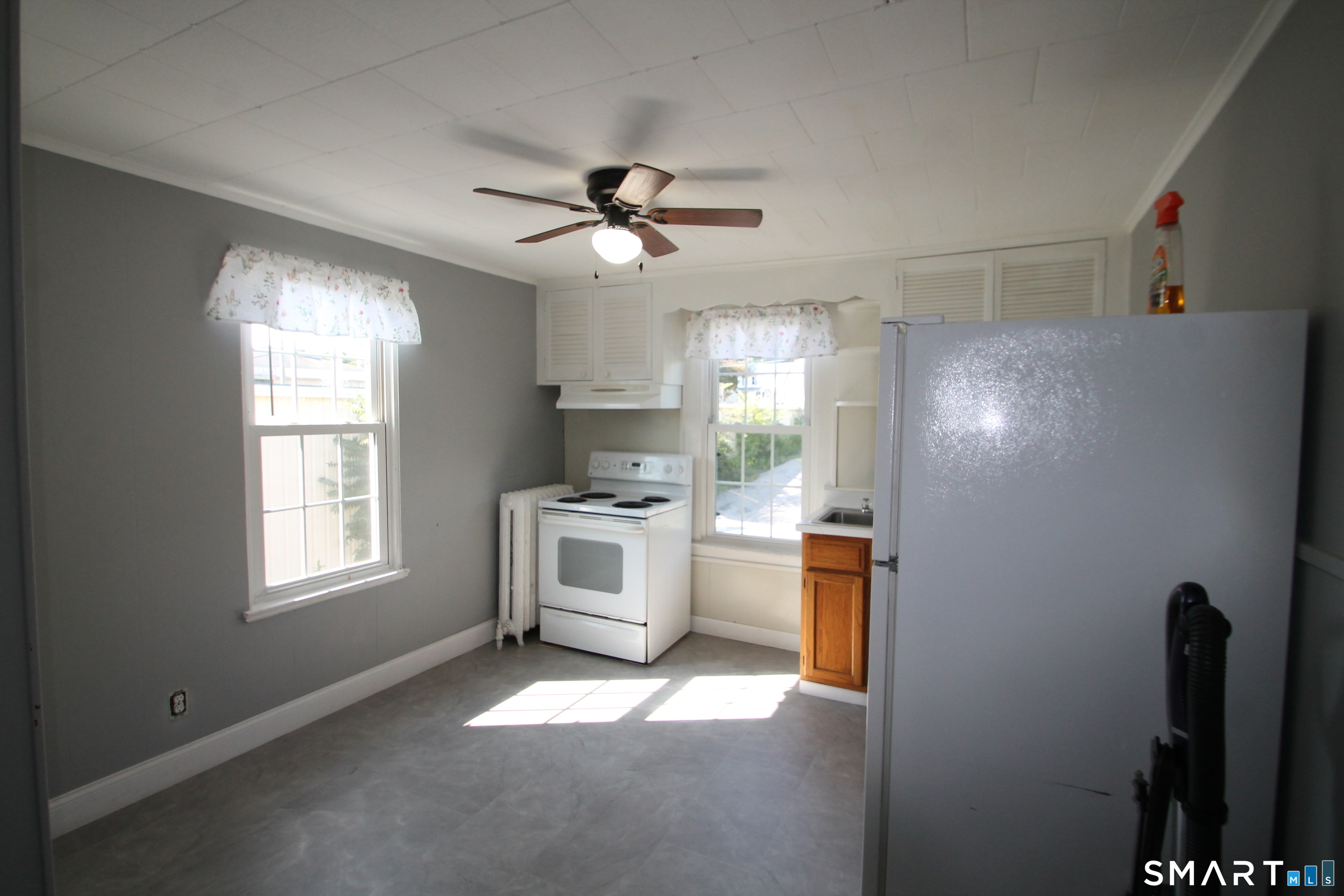 2505 East Main Street Waterbury CT 06705