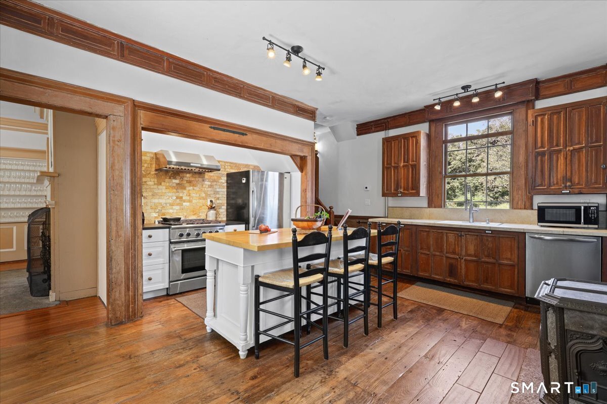 11 John Read Road Redding CT 06896