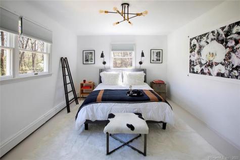 10 Sentry Hill Road Roxbury CT 06783