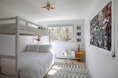 10 Sentry Hill Road Roxbury CT 06783