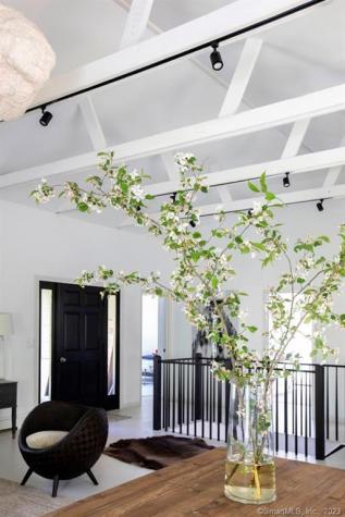 10 Sentry Hill Road Roxbury CT 06783