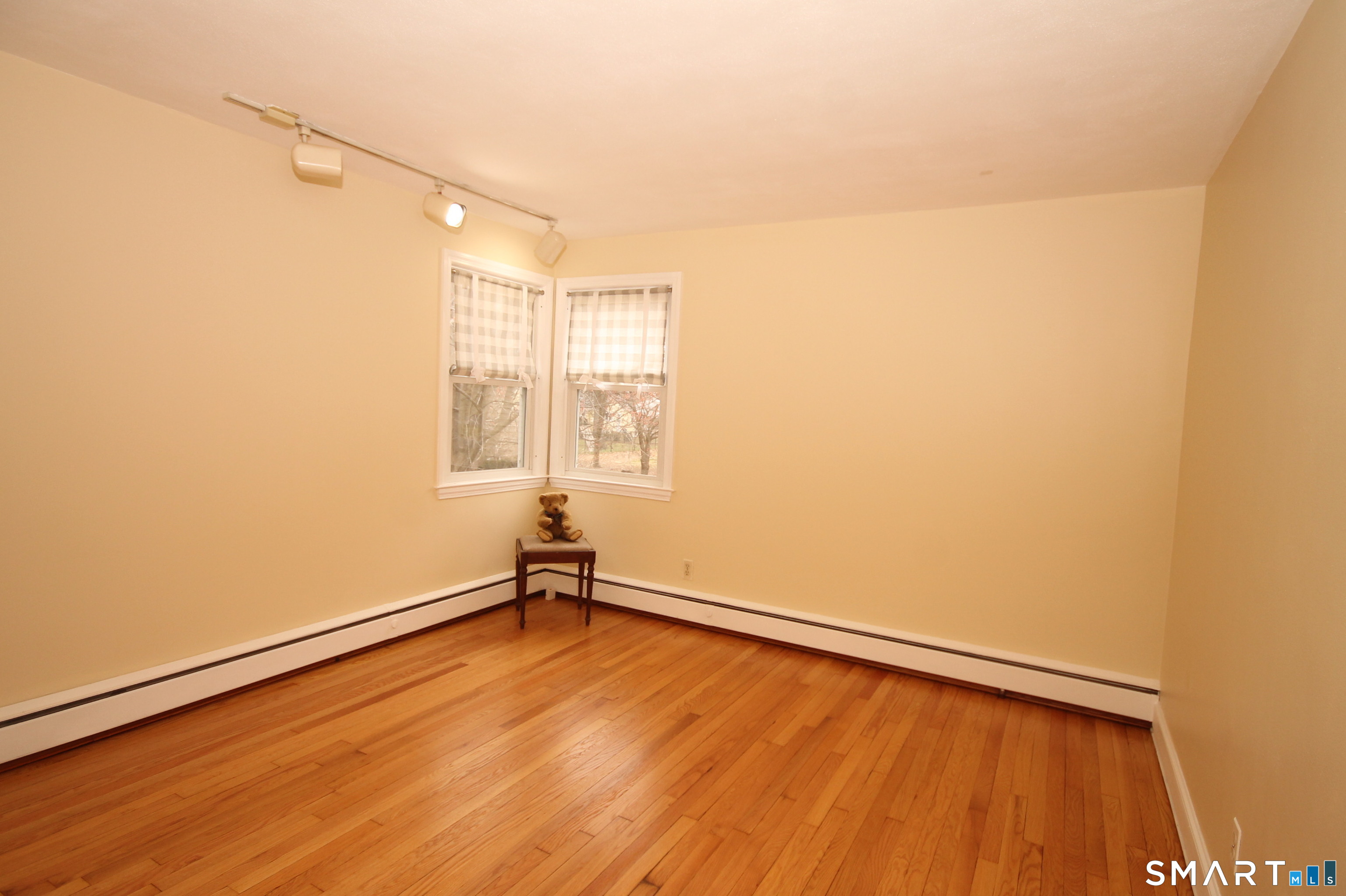 48 Meadow Farms Road West Hartford CT 06107