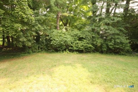 48 Meadow Farms Road West Hartford CT 06107