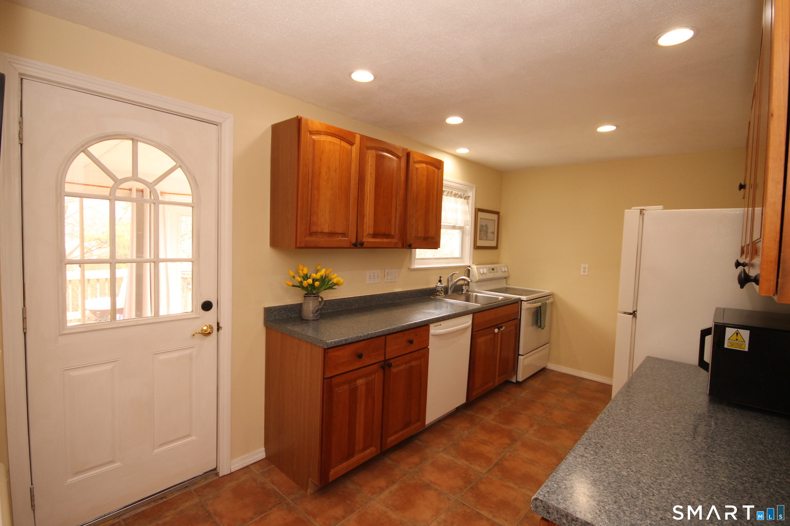 48 Meadow Farms Road West Hartford CT 06107