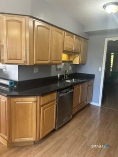 156 Conestoga Way Glastonbury CT 06033