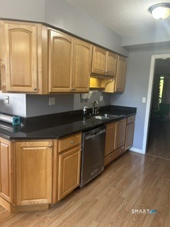 156 Conestoga Way Glastonbury CT 06033