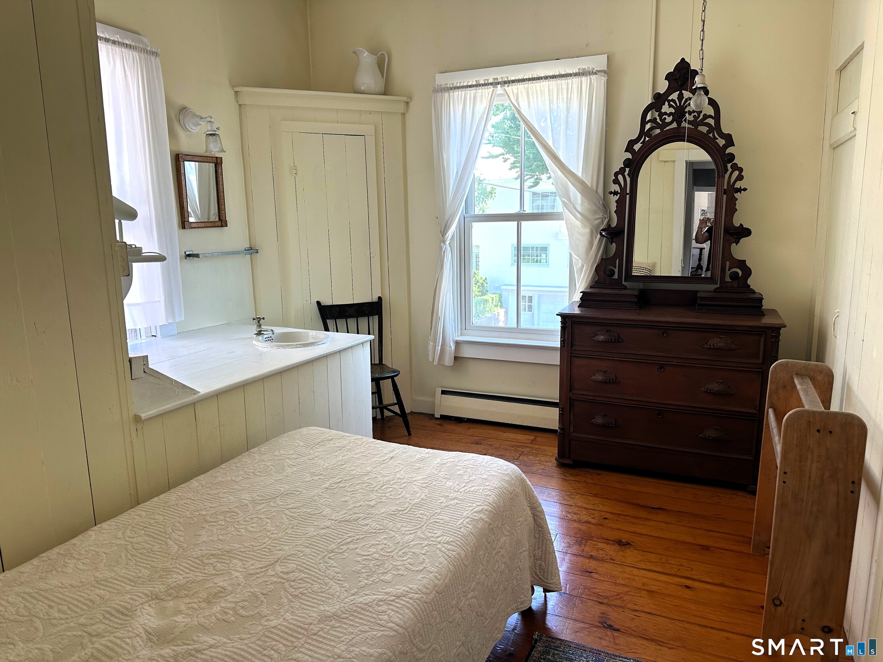 18 Prospect Hill Road Branford CT 06405