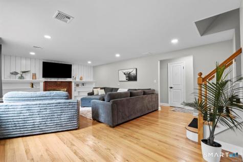 40 Rolling Ridge Road Orange CT 06477