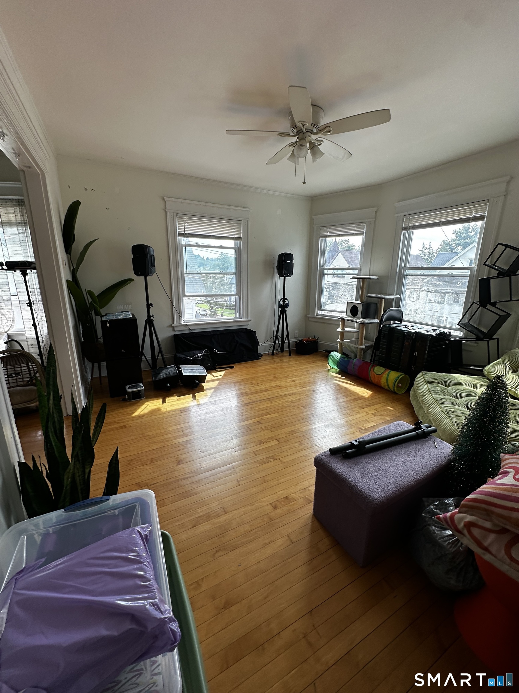 27 East Nineth Street Derby CT 06418