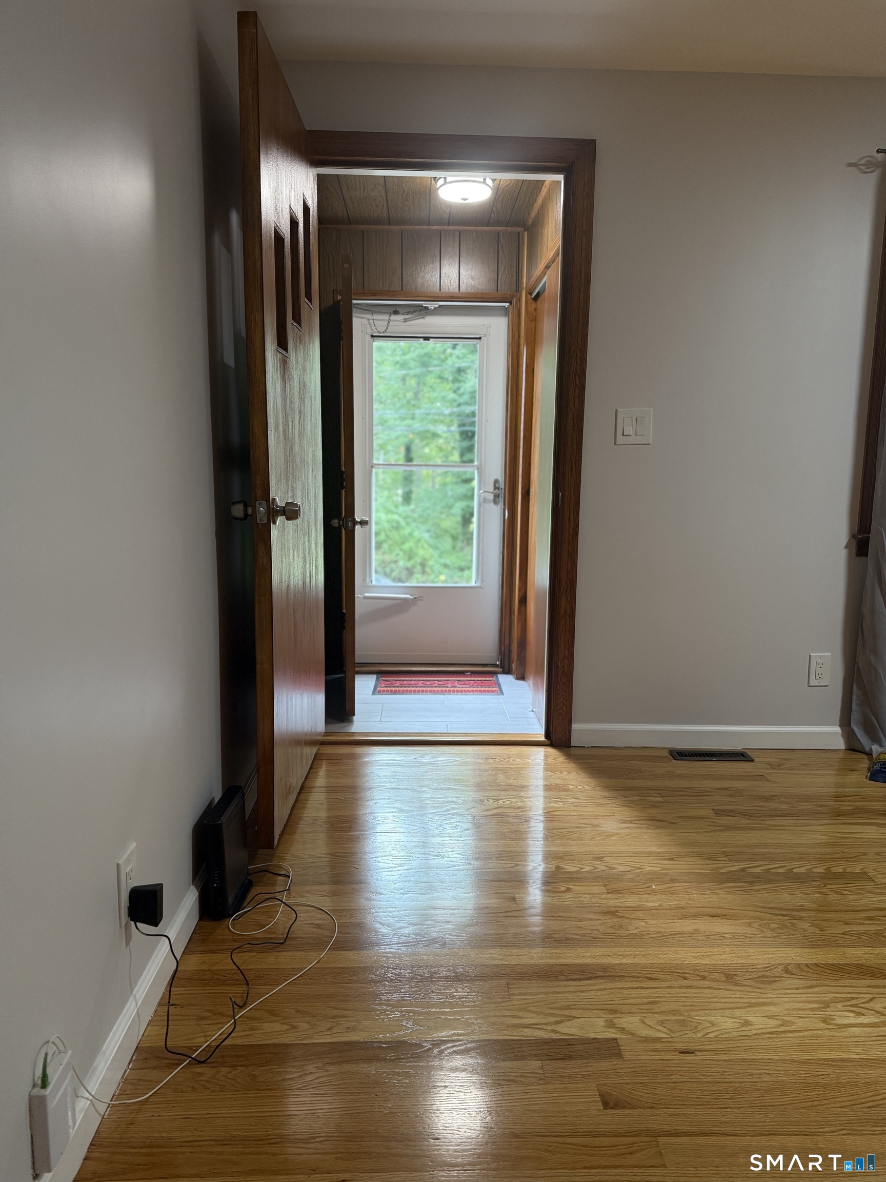 28 Entrance Road Milford CT 06460