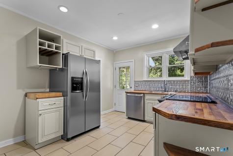 23 Frank Street Trumbull CT 06611