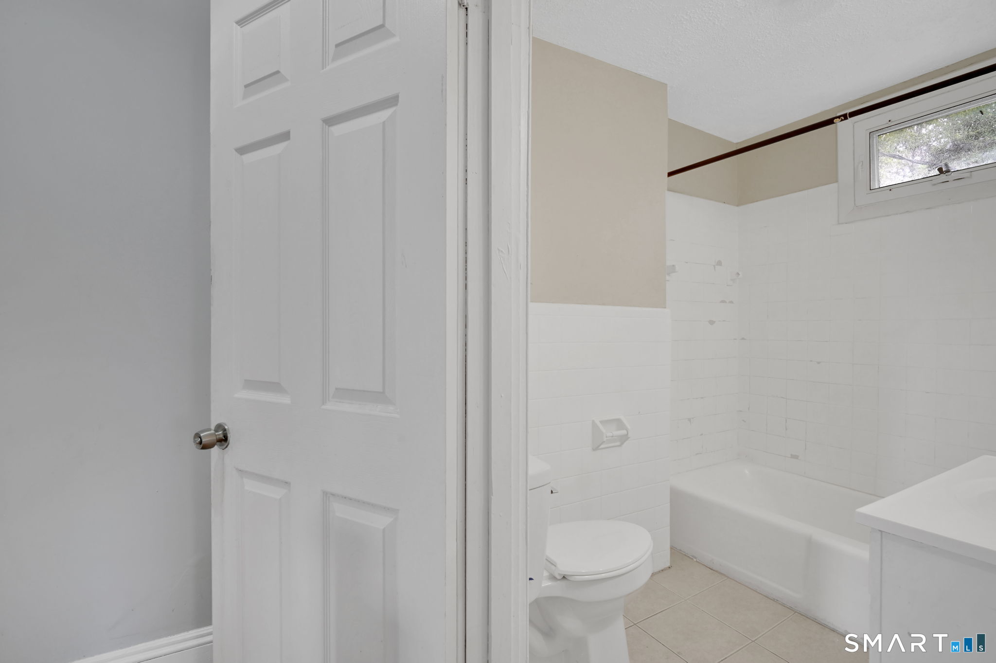 42 Hartford Avenue Enfield CT 06082
