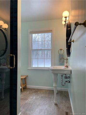 3 Lilac Lane Sharon CT 06069