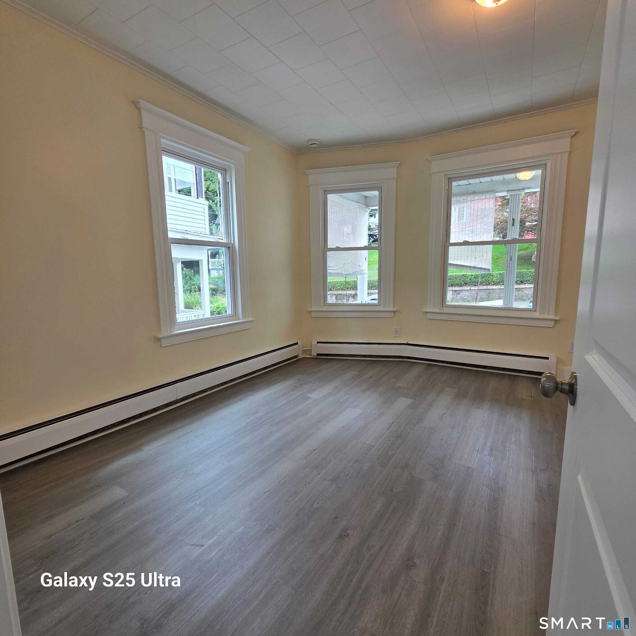 82 Bunker Hill Avenue Waterbury CT 06708