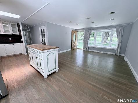 43 Meadowbrook Road Danbury CT 06811