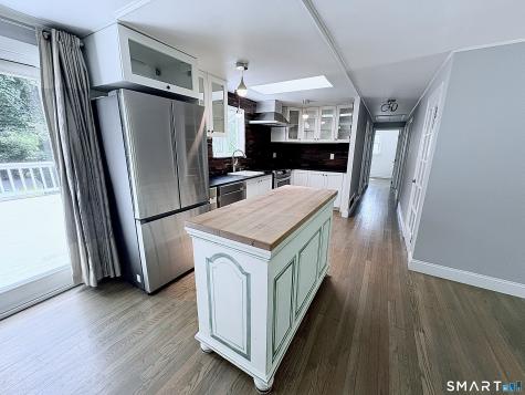 43 Meadowbrook Road Danbury CT 06811