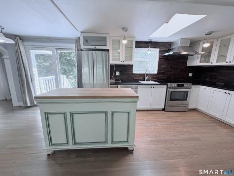 43 Meadowbrook Road Danbury CT 06811