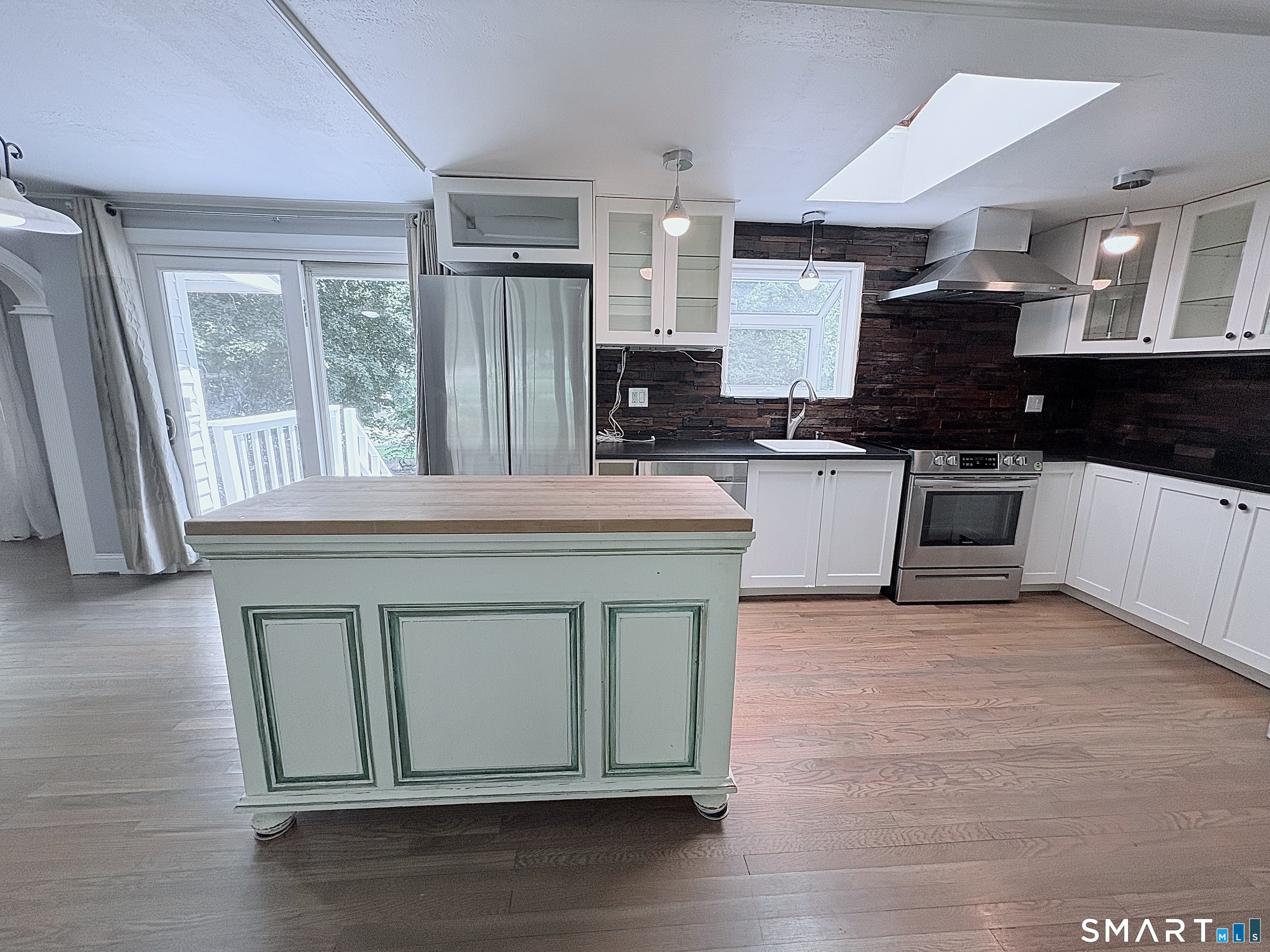 43 Meadowbrook Road Danbury CT 06811