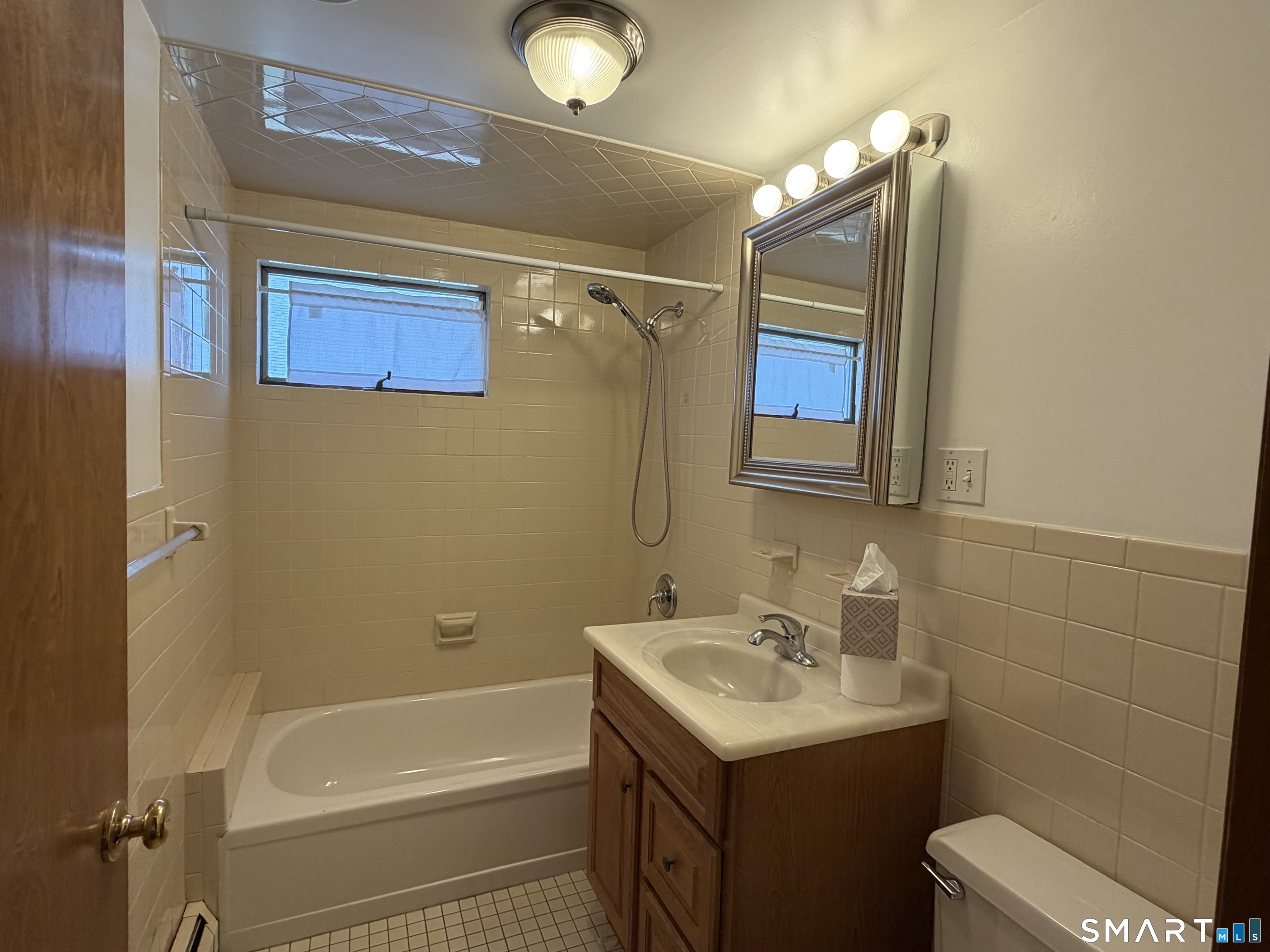 376 Reef Road Fairfield CT 06824
