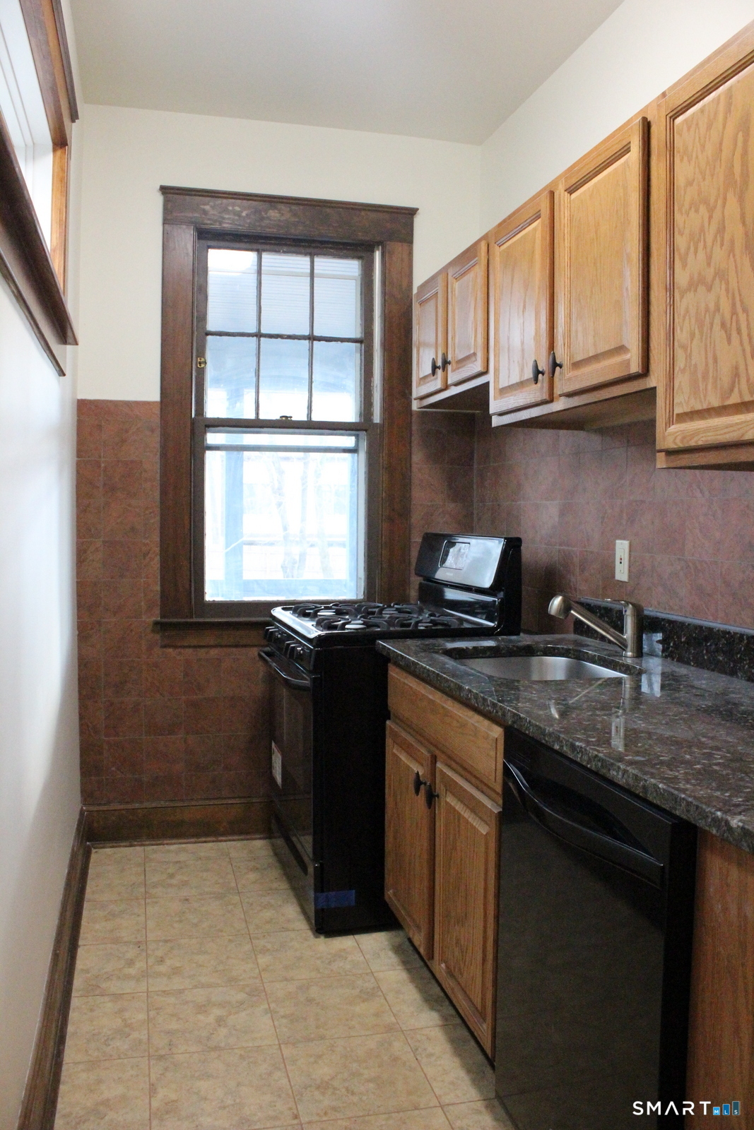 16 Woodland Street New Haven CT 06511