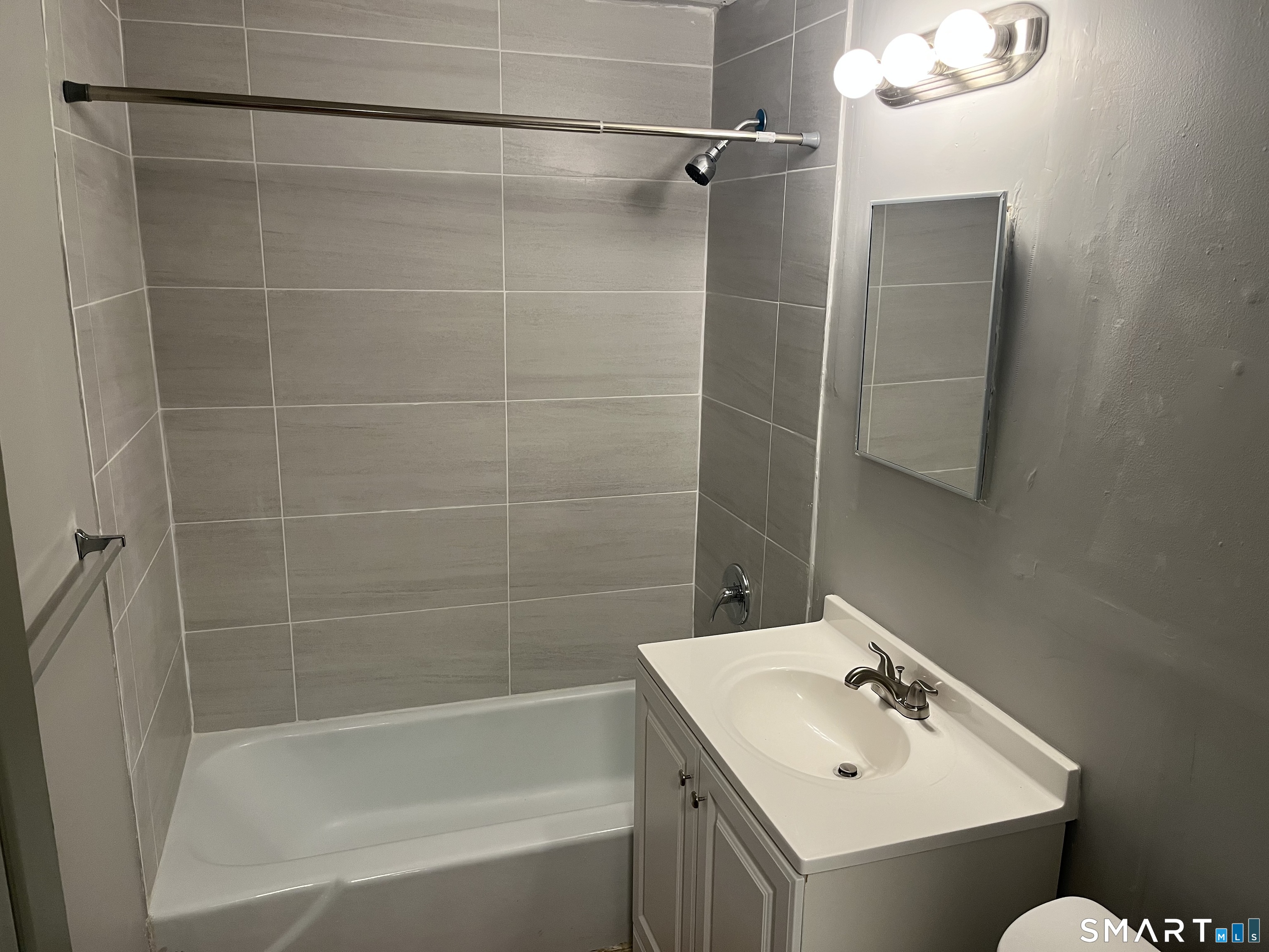 32 Cook Avenue Meriden CT 06451