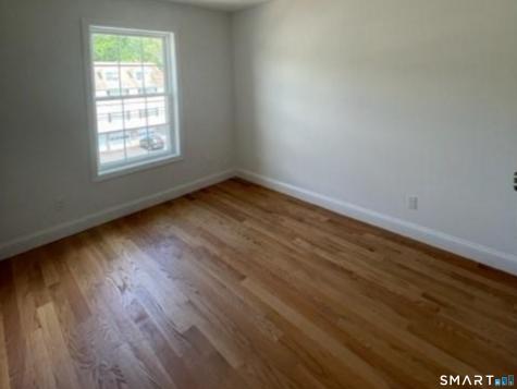 1686 Litchfield Turnpike Woodbridge CT 06525
