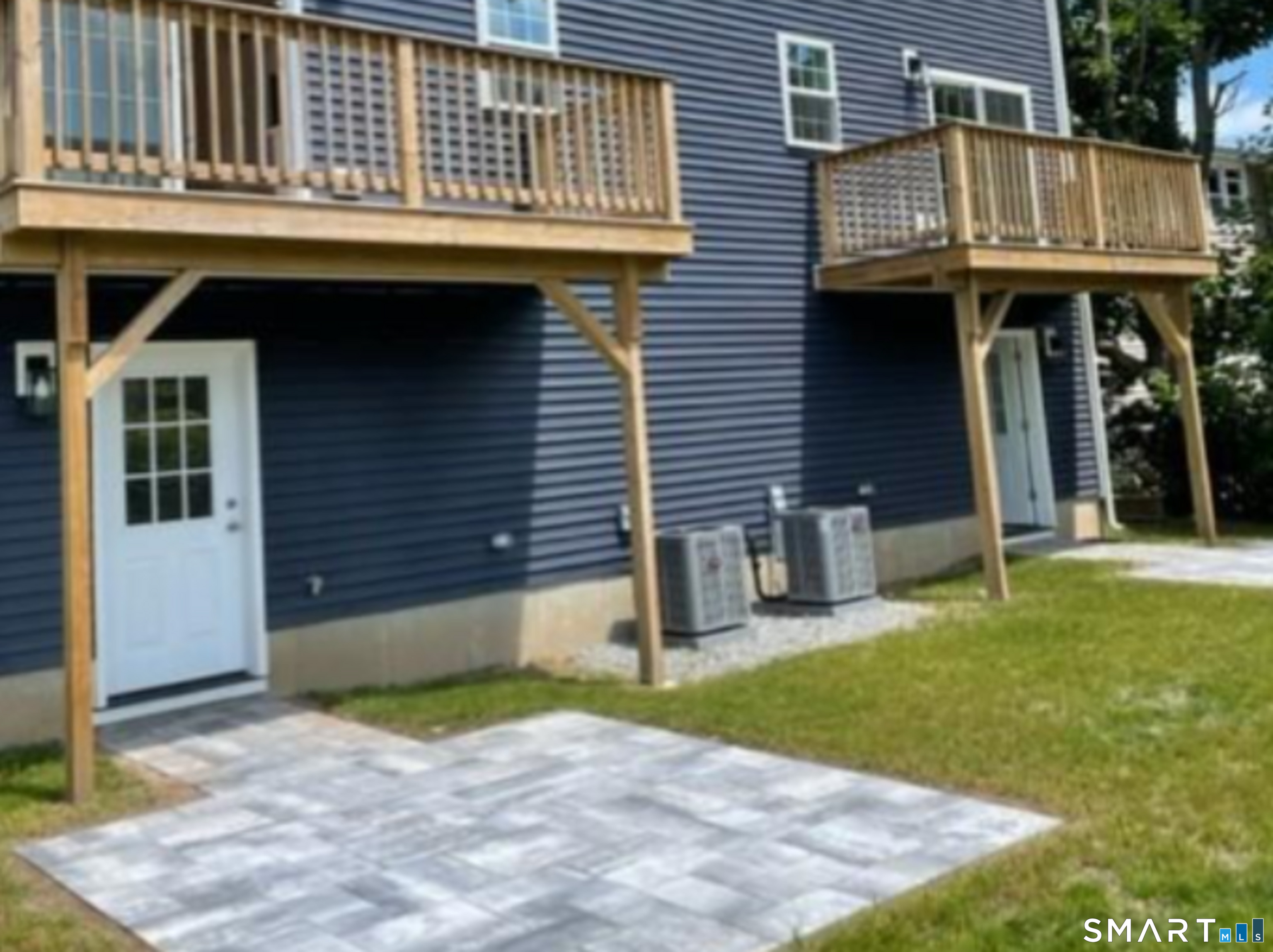 1686 Litchfield Turnpike Woodbridge CT 06525