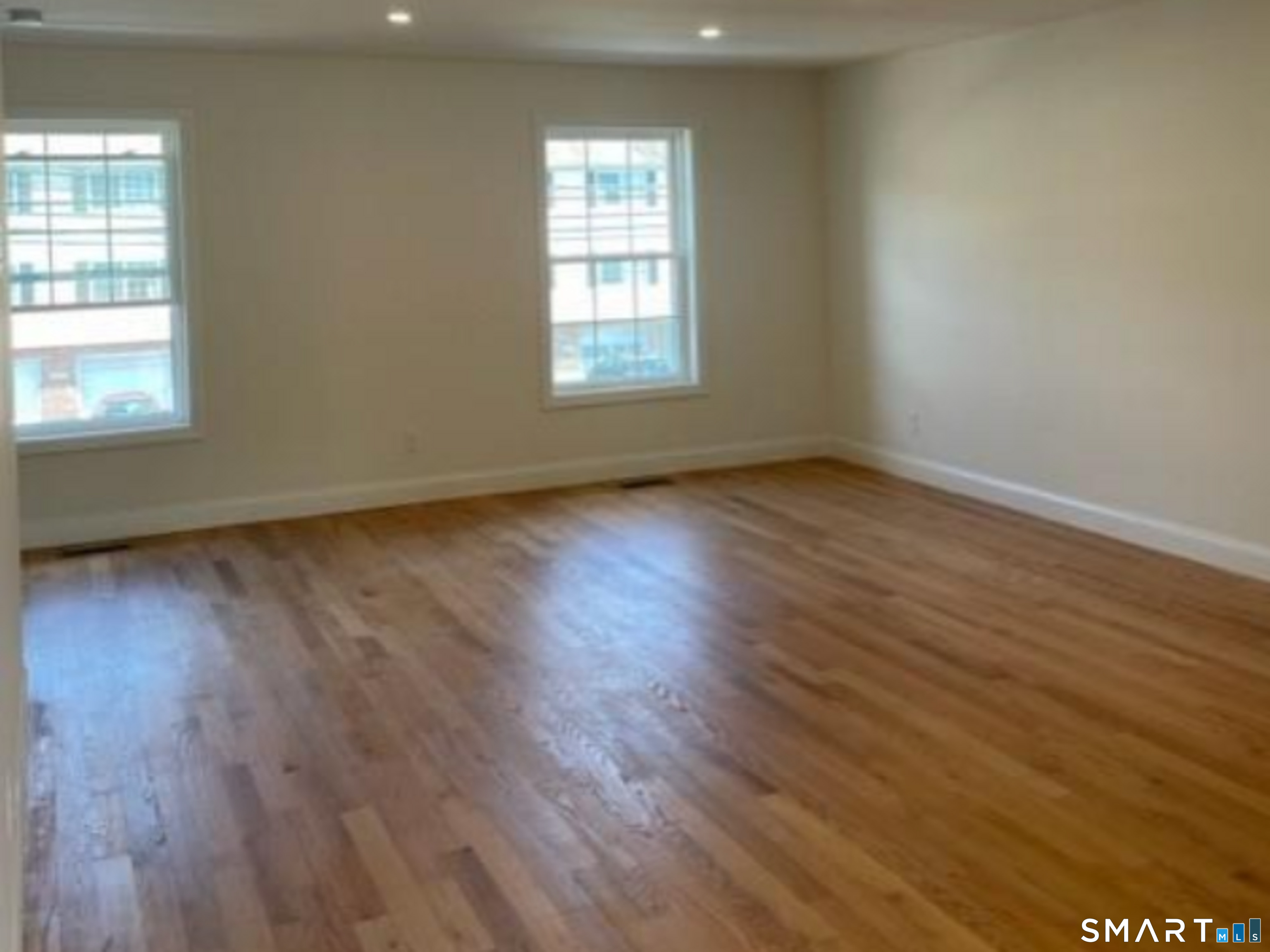 1686 Litchfield Turnpike Woodbridge CT 06525