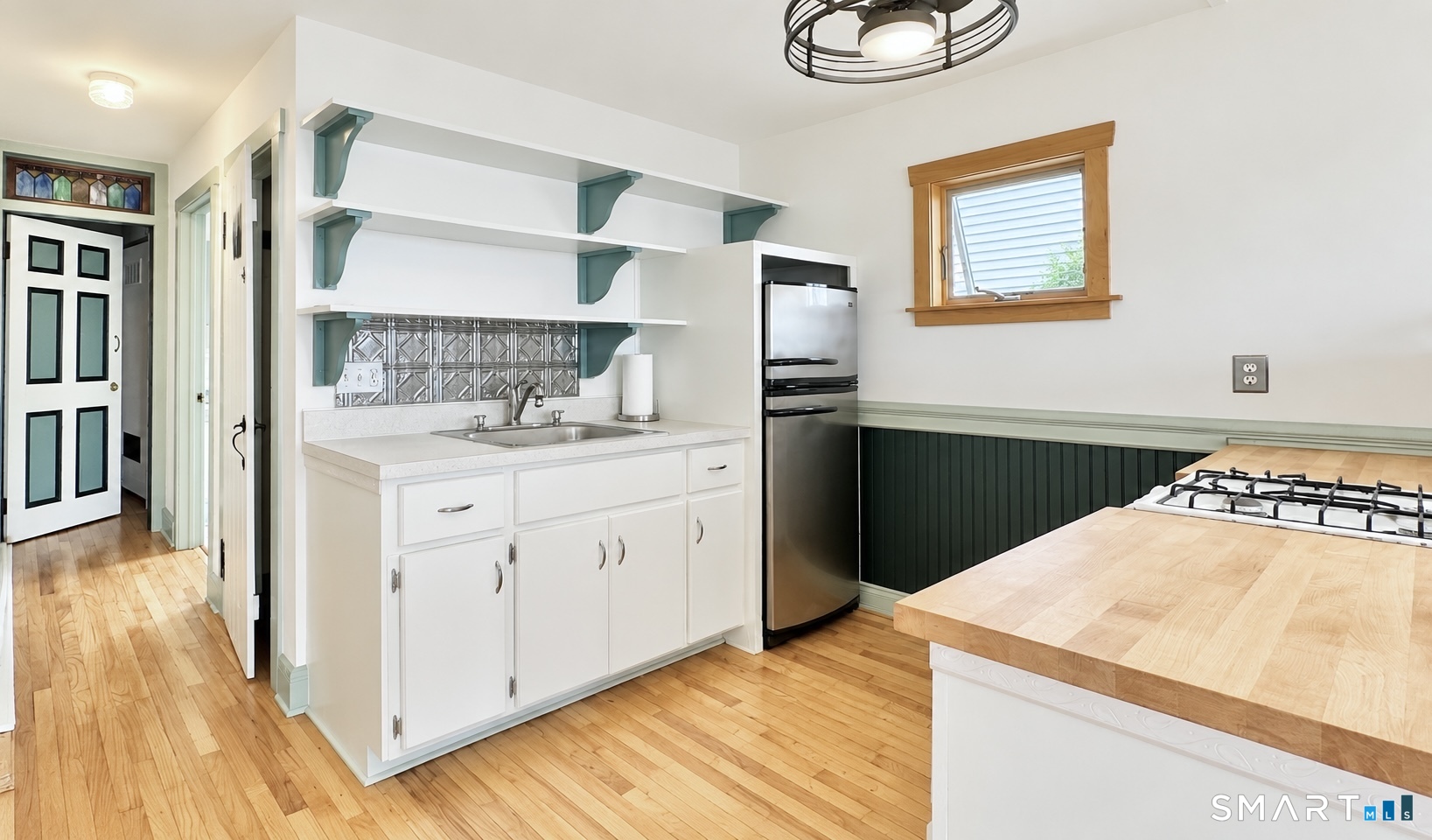 71 Hillside Avenue Milford CT 06460