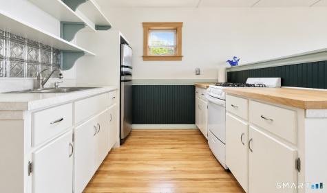 71 Hillside Avenue Milford CT 06460