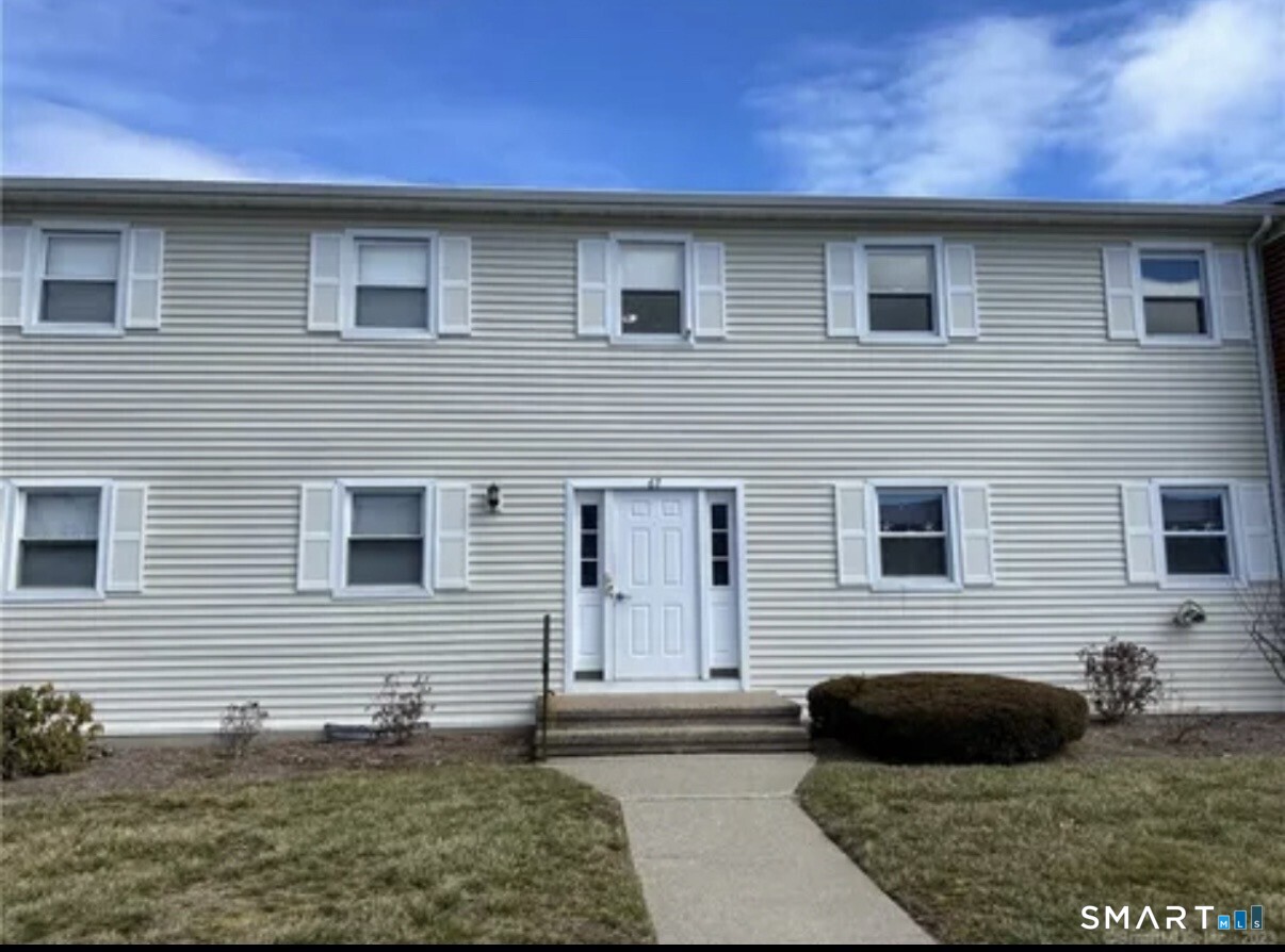 Milford CT, 67 East Broadway, Unit D