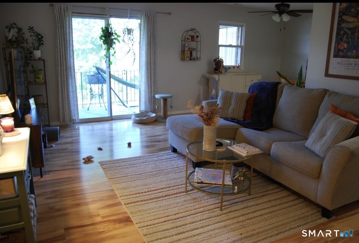67 East Broadway Milford CT 06460