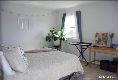 67 East Broadway Milford CT 06460