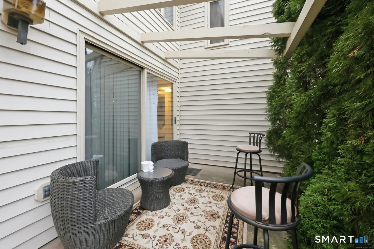 46 Little Oak Lane Rocky Hill CT 06067