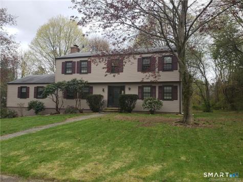 8 Squire Lane Shelton CT 06484