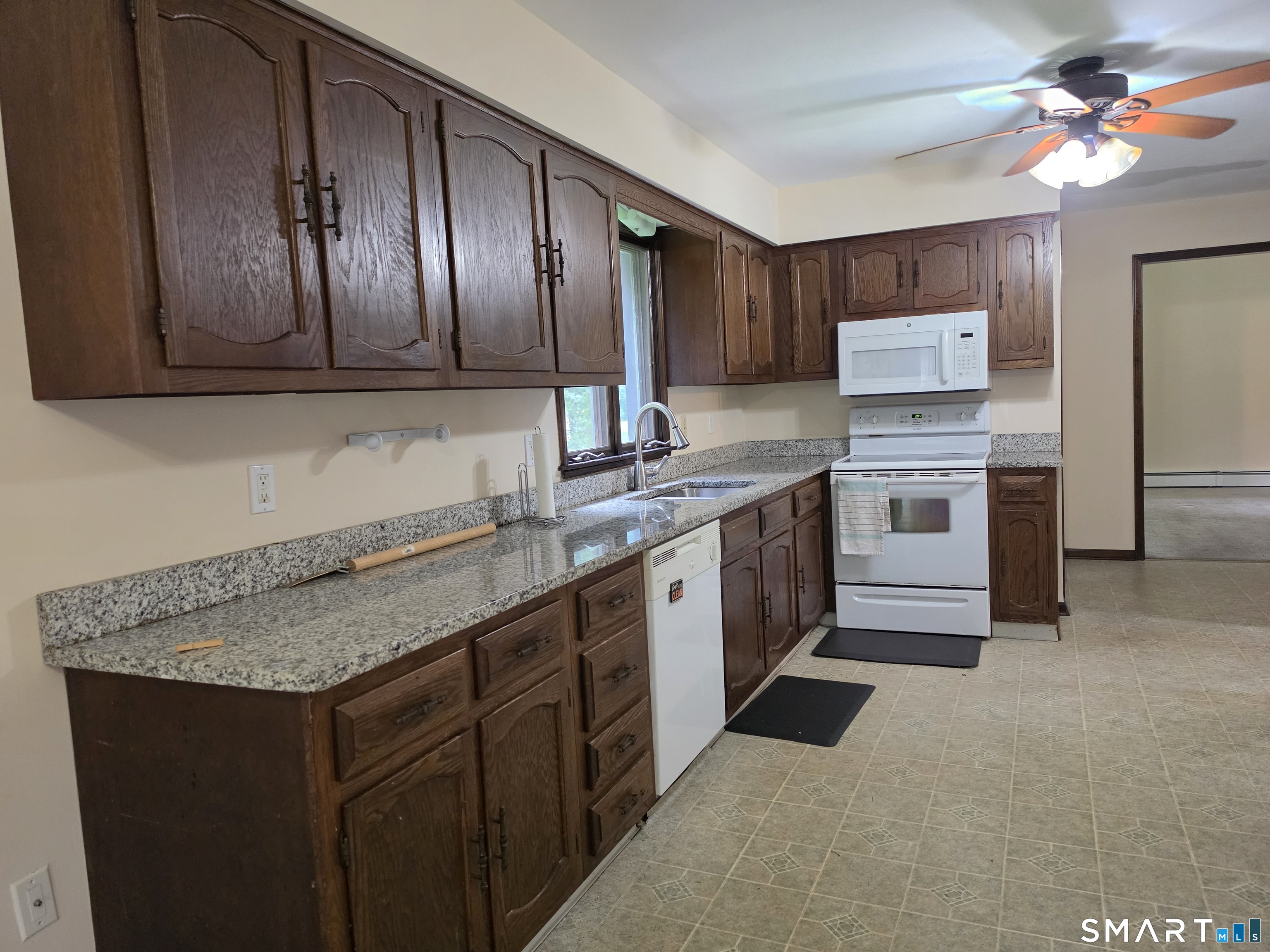8 Squire Lane Shelton CT 06484