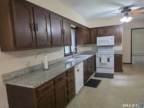 8 Squire Lane Shelton CT 06484