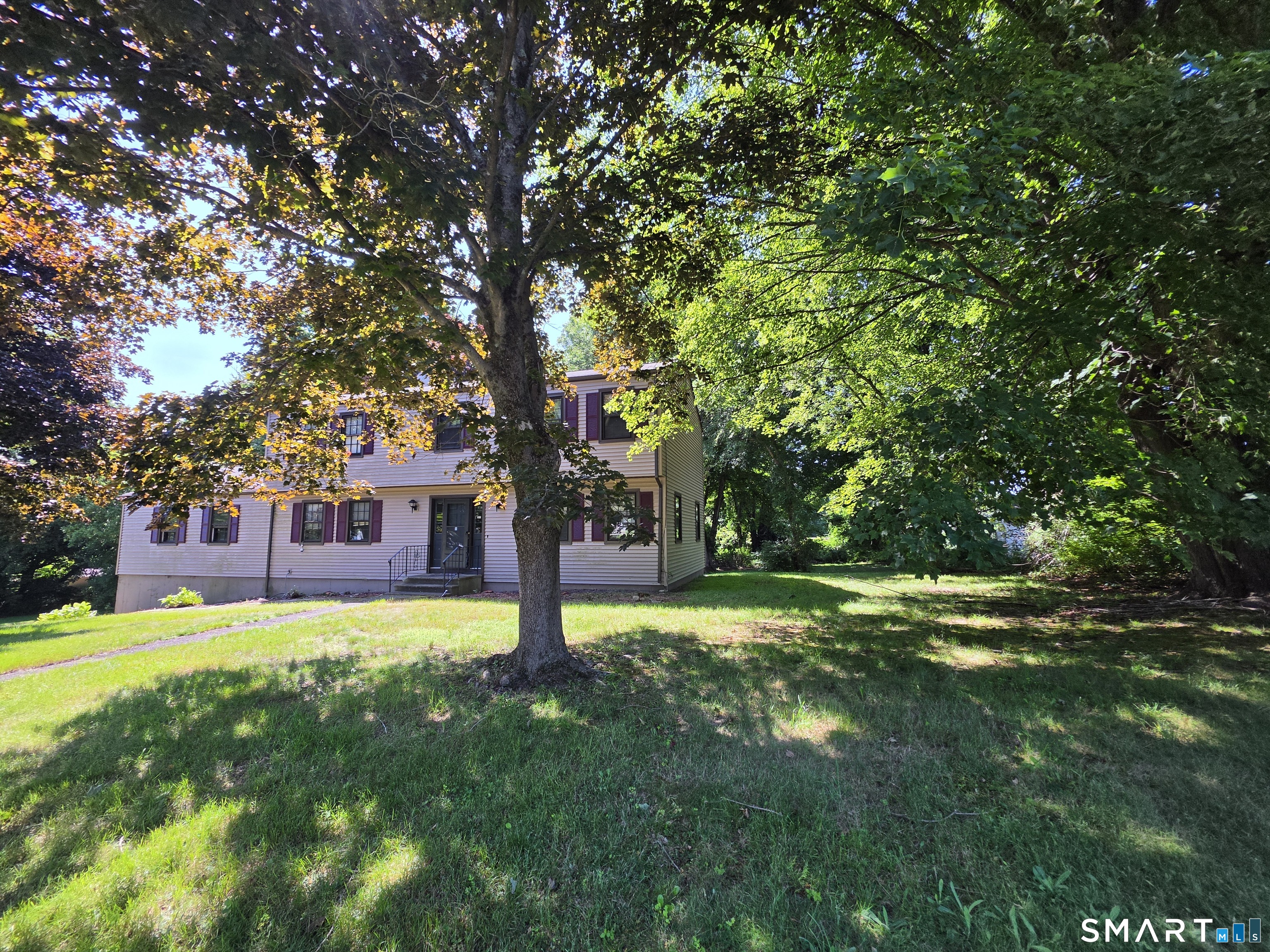 8 Squire Lane Shelton CT 06484