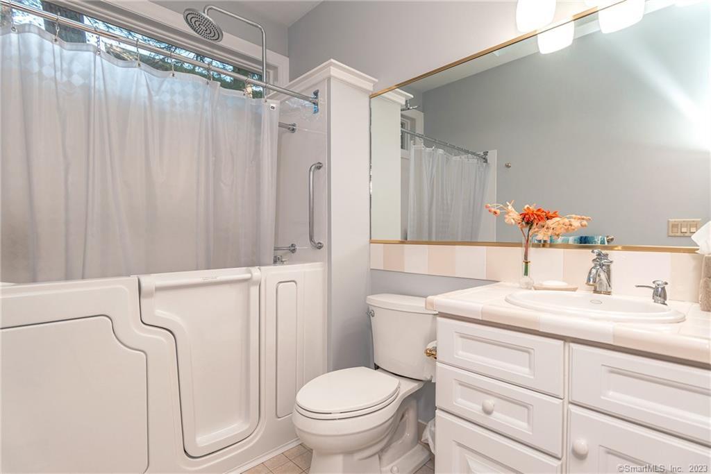 246 North Shore Road Killingly CT 06241