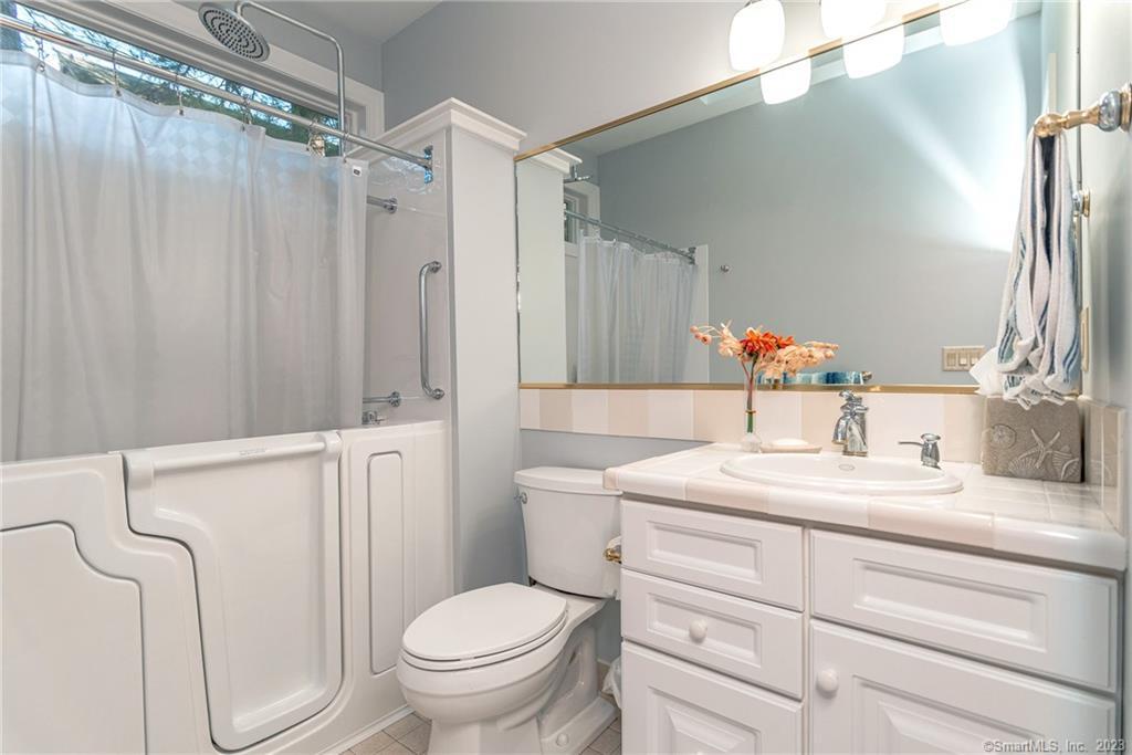 246 North Shore Road Killingly CT 06241