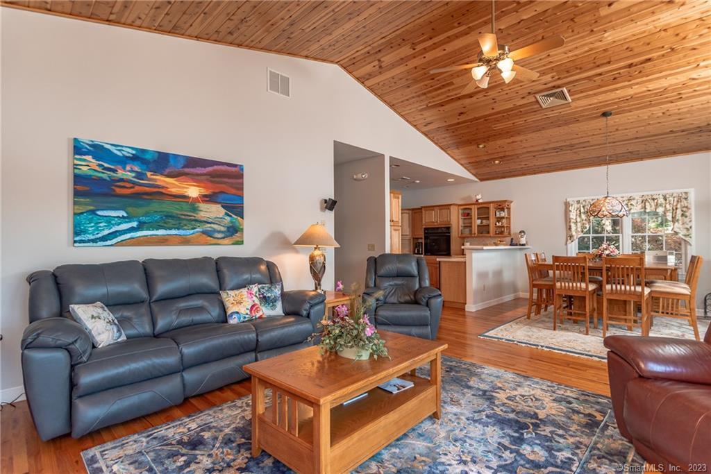 246 North Shore Road Killingly CT 06241