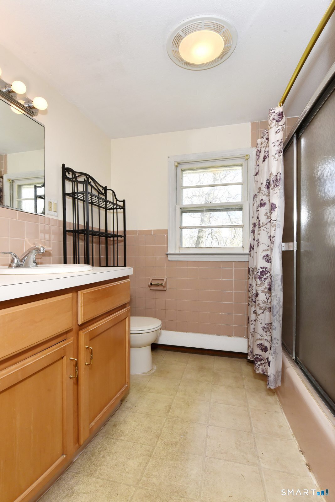 18 Old Young Street East Hampton CT 06424