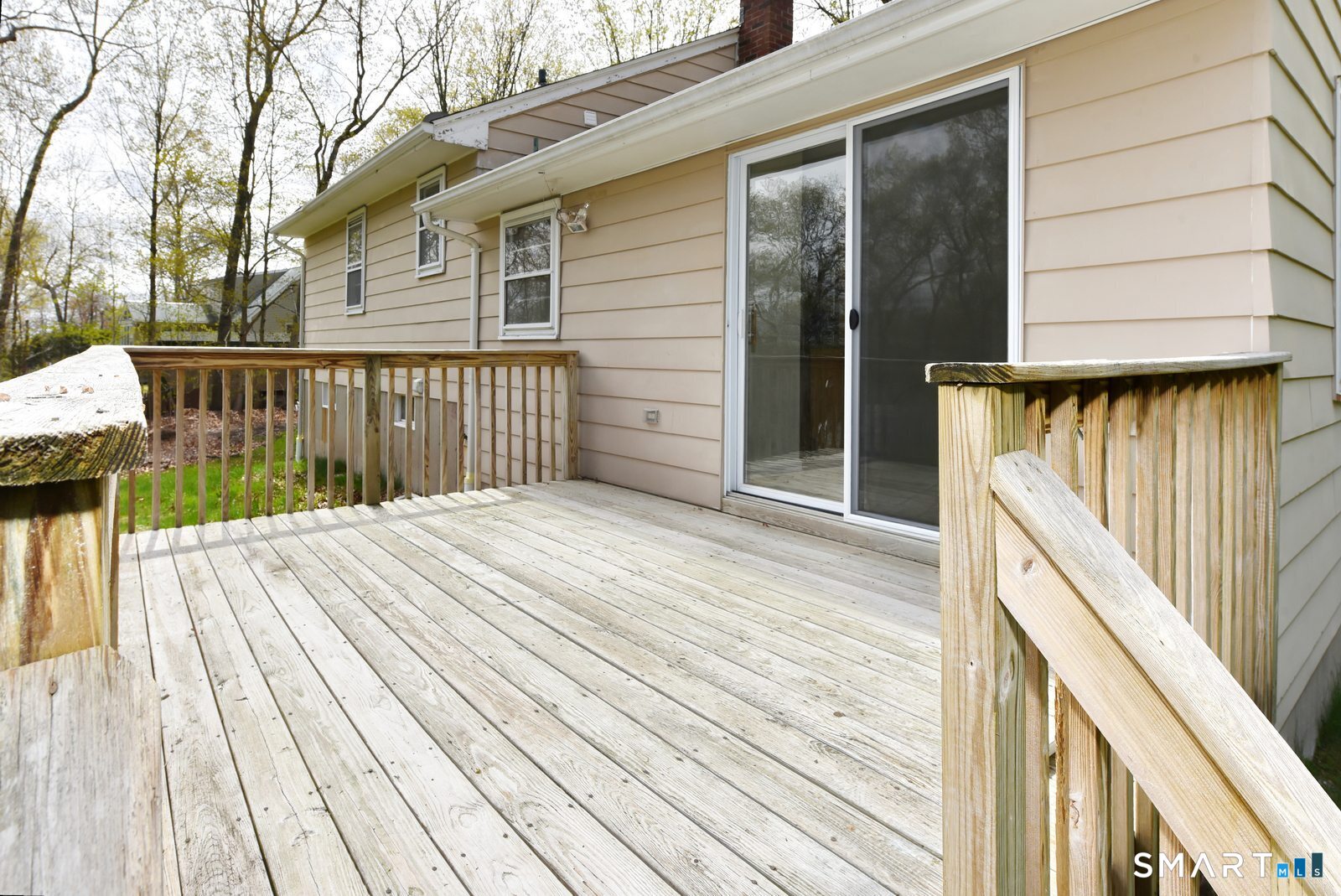 18 Old Young Street East Hampton CT 06424