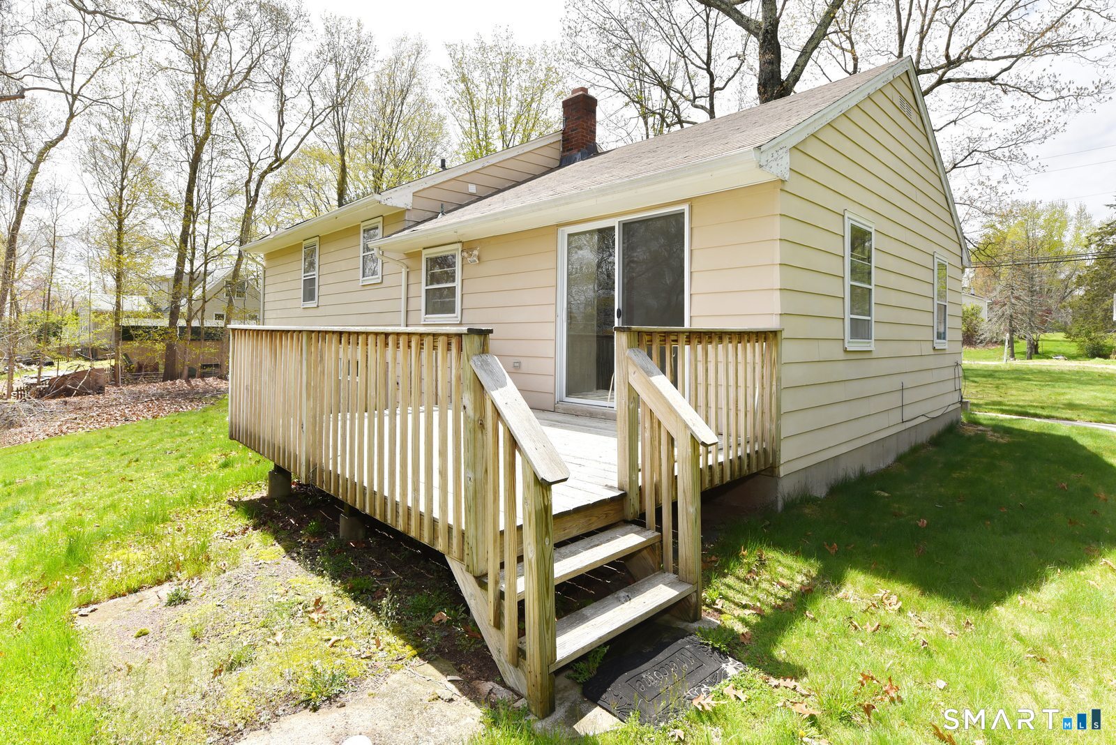 18 Old Young Street East Hampton CT 06424