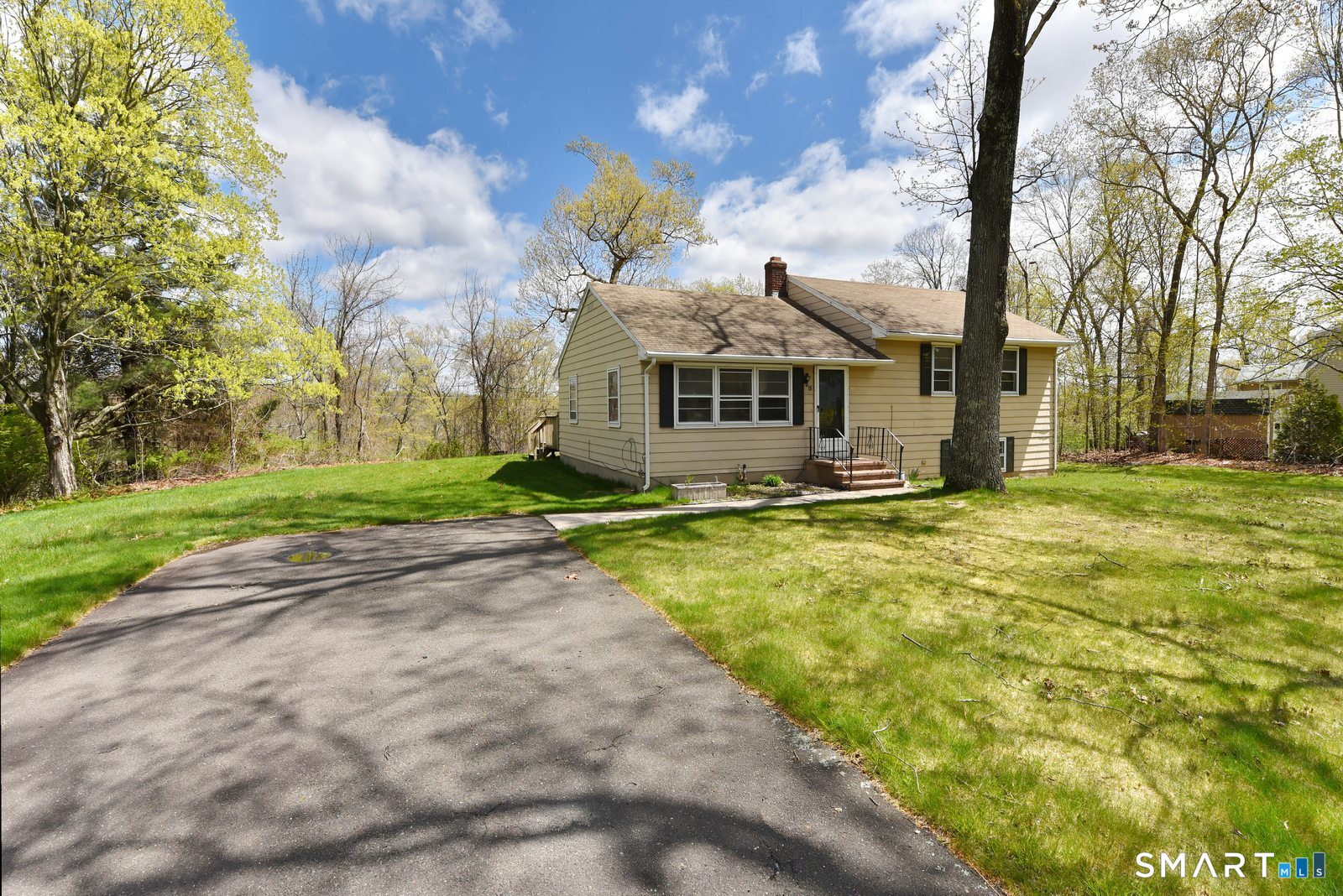 18 Old Young Street East Hampton CT 06424