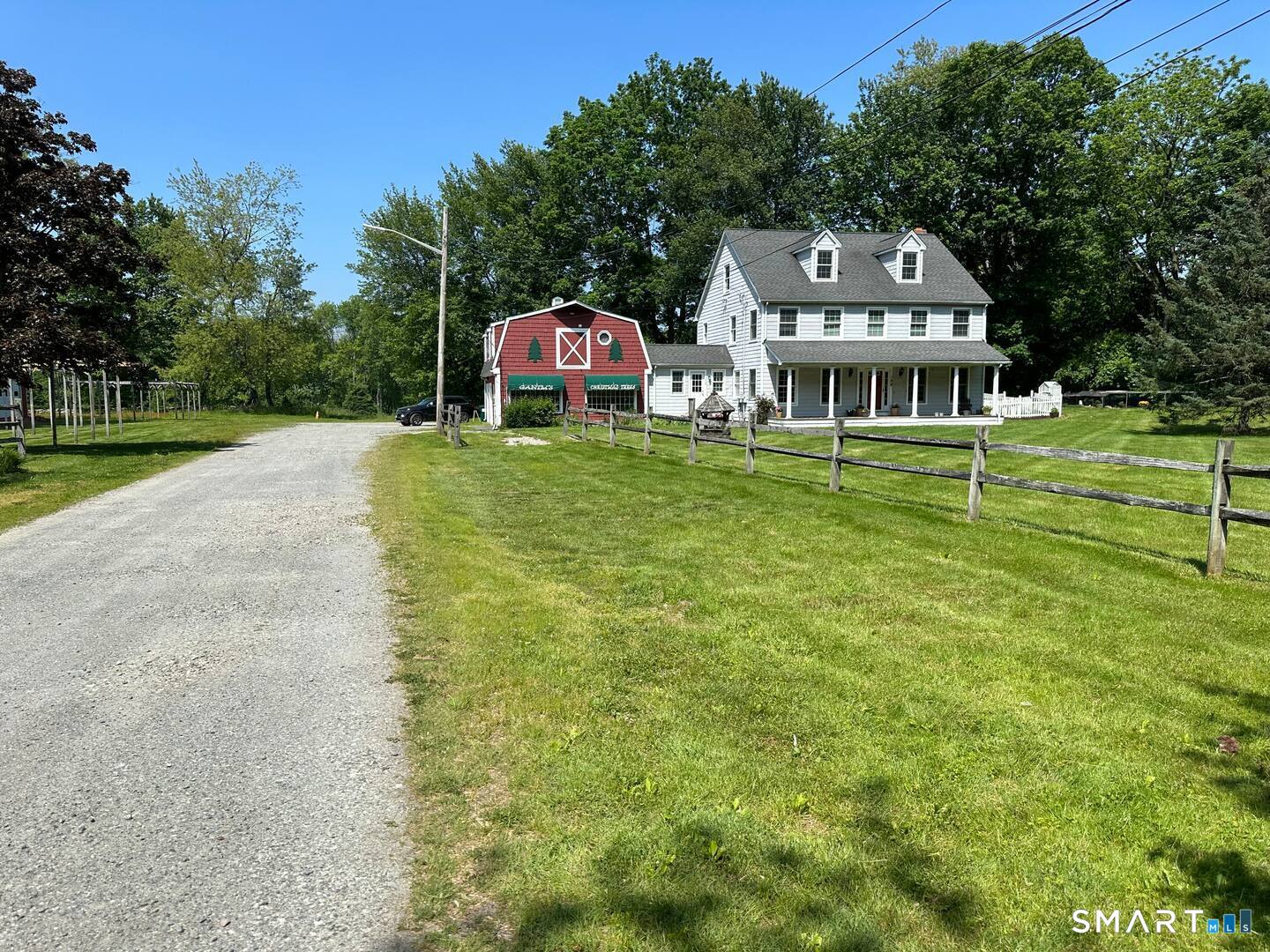 128 Center Road Easton CT 06612