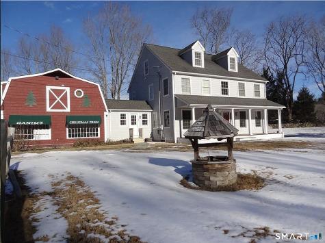 128 Center Road Easton CT 06612
