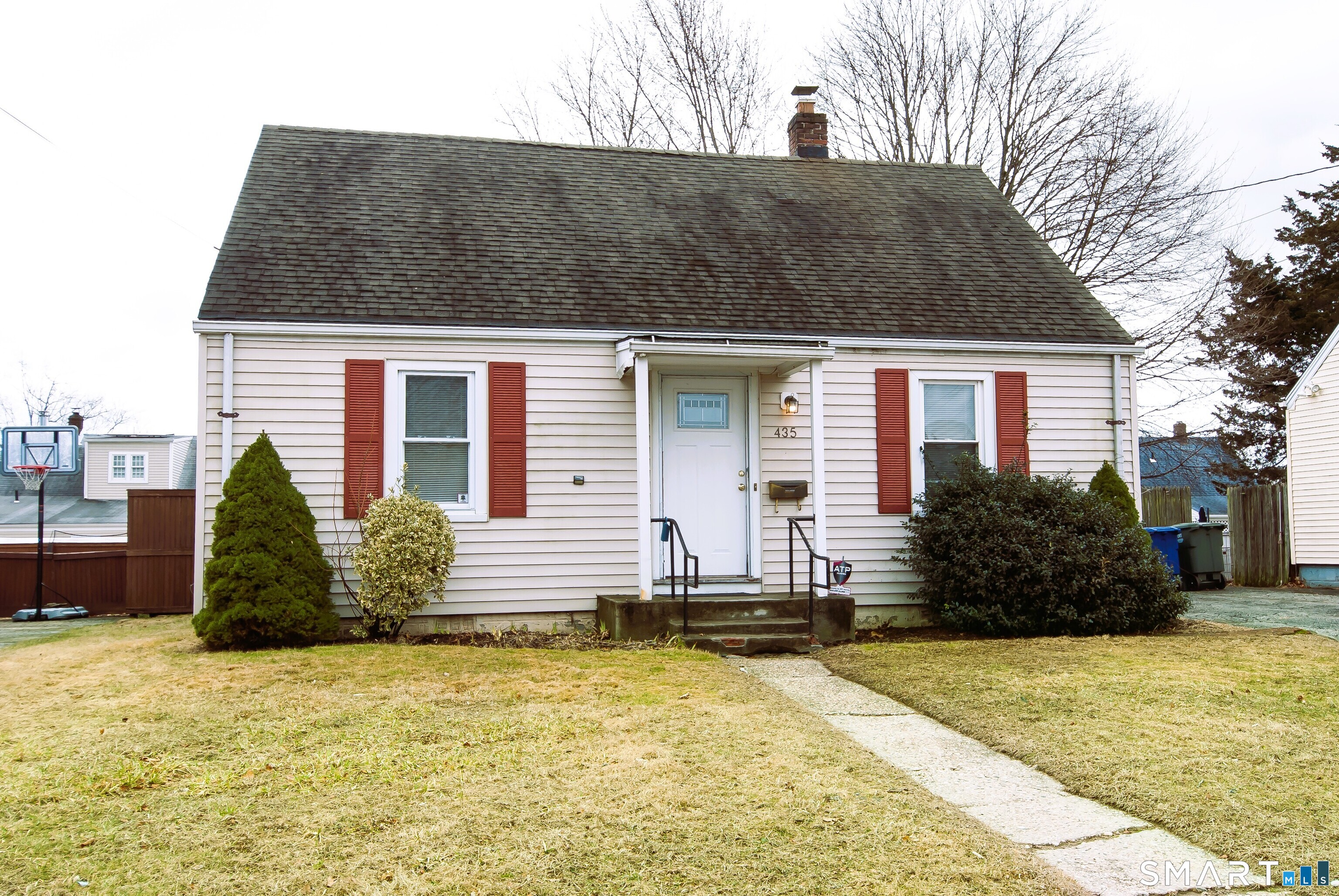 435 Ruth Street Bridgeport CT 06606